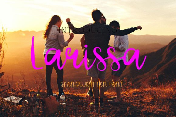 Larissa Font Review: A Sweet Typeface for Web & Brand